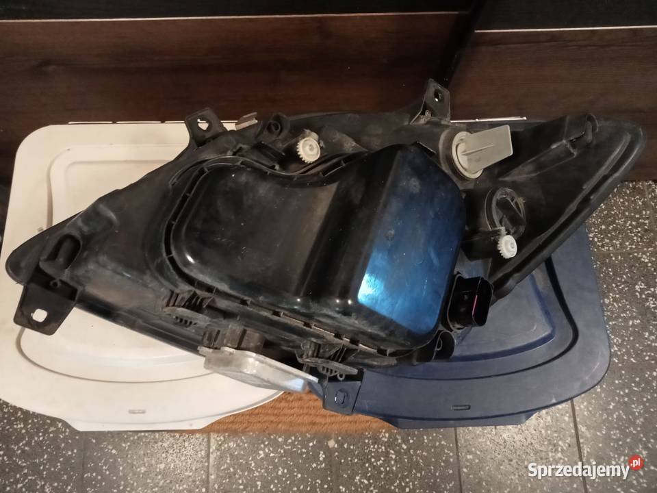 MERCEDES SPRINTER 906 XENON LAMPA PRAWA Chojna