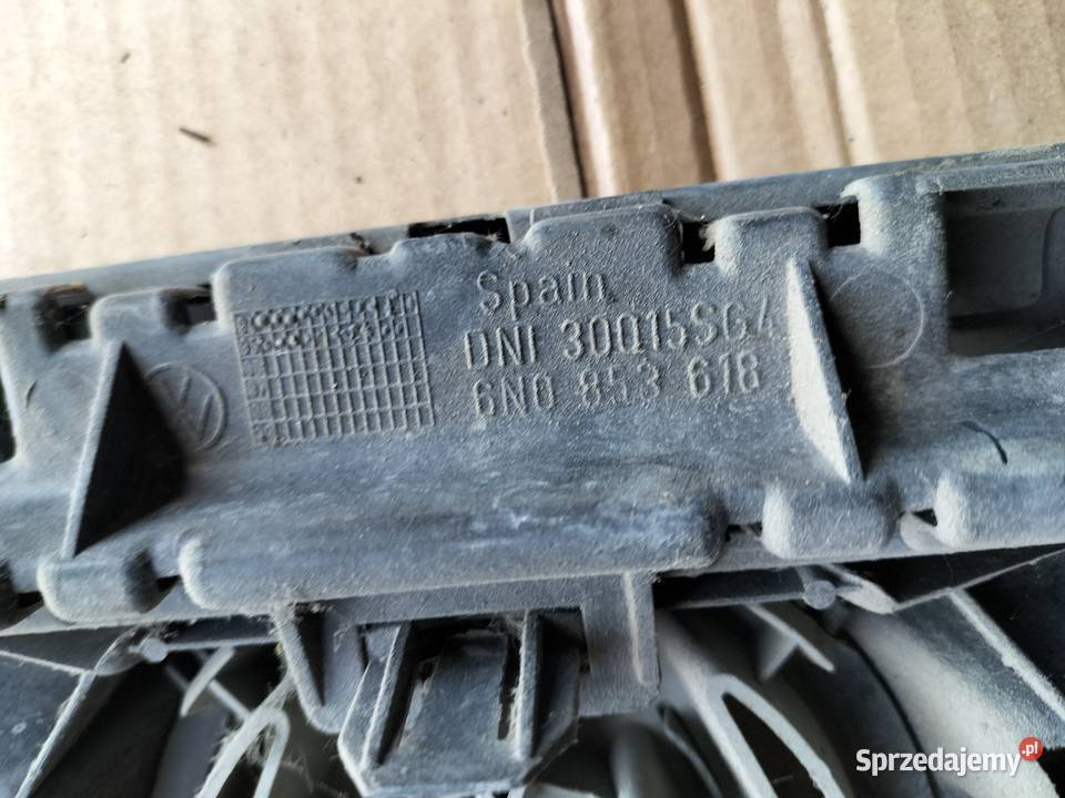 VW POLO 6N ATRAPA ATRAPKA ZDERZKA GRILL osobowe lubelskie Kamień-Kolonia