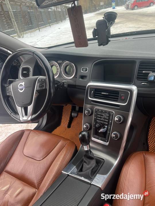 Volvo V60 Momentum tempomat Tomaszów Mazowiecki