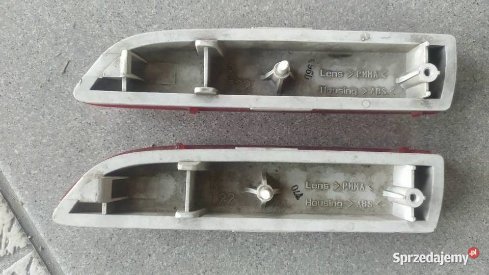 Toyota Corolla kombi e11 2000 2001 lampa tył