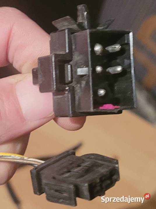 Kostki wtyczki o Audi 80 b4