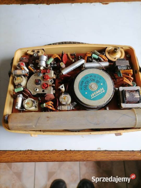 Radio z 1960 roku CZAR Sieradz