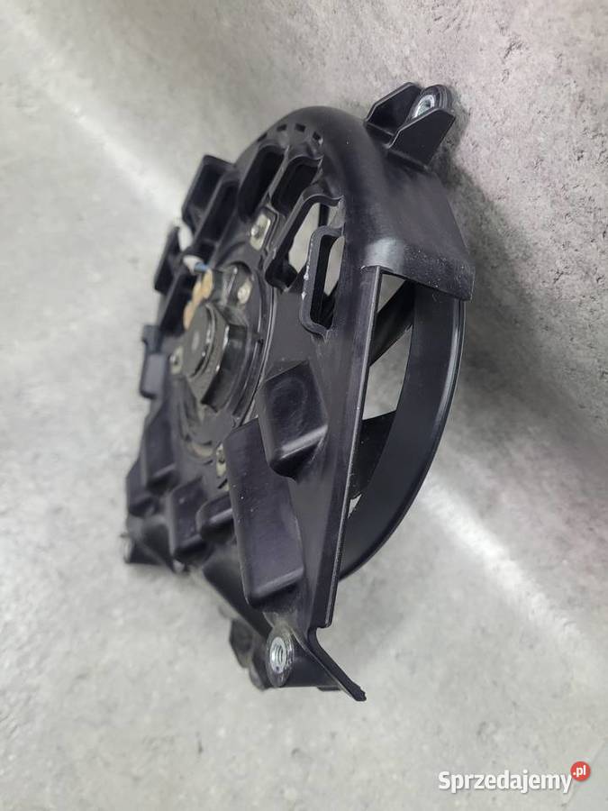 SUZUKI GSX8R GSX 8 R WIATRAK WENTYLATOR Nowy Tomyśl