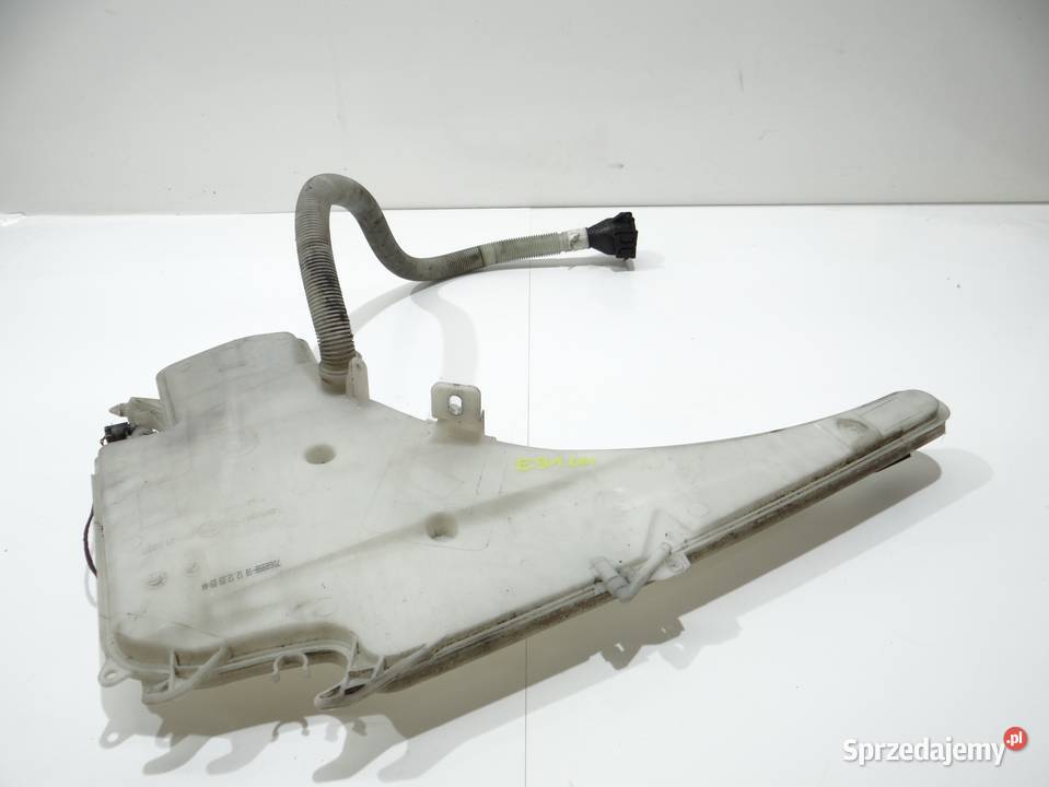 ZBIORNICZEK PŁYNU DO SPRYSKIWACZY BMW E91 LCI Wycieraczki i spryskiwacze Strzyżewice