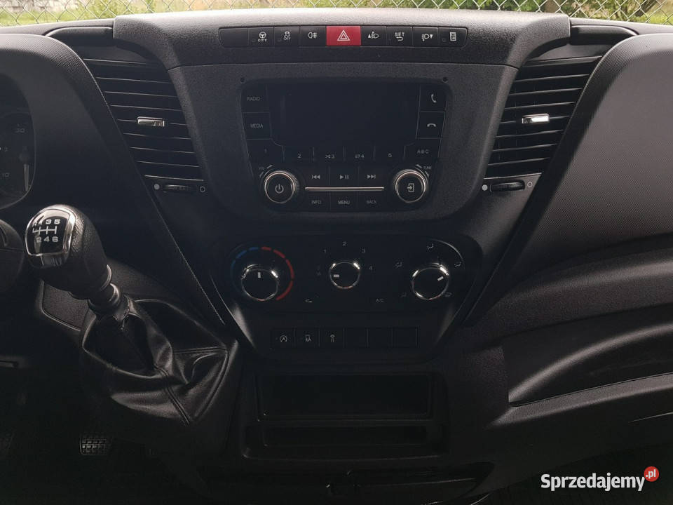 Iveco Daily KONTENER NISKOPODŁOGOWY 443x223x242 Iveco