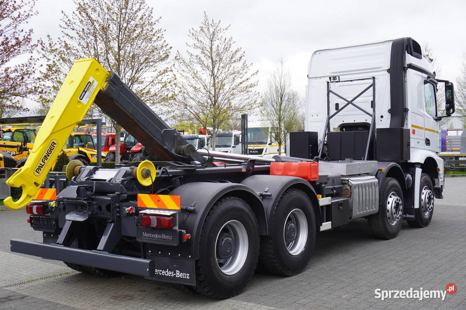MercedesBenz Arocs 3251 8x4 Hakowiec Palfinger Kraków sprzedam