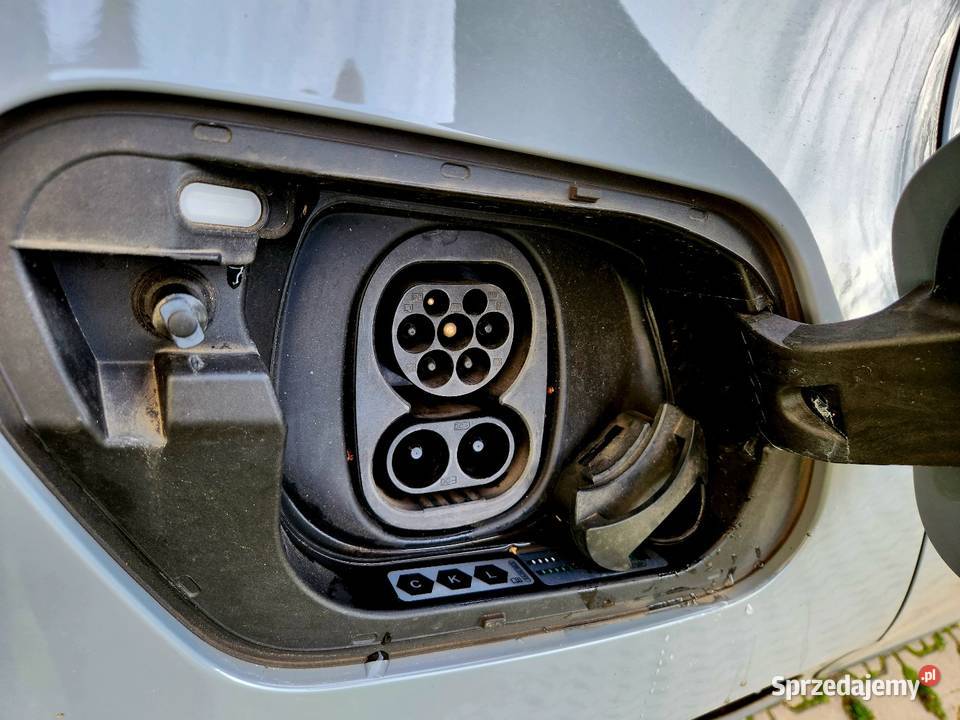 Obserwuj Volkswagen ID3 Moon Stone Gray 58kW 204 isofix Puszczykowo