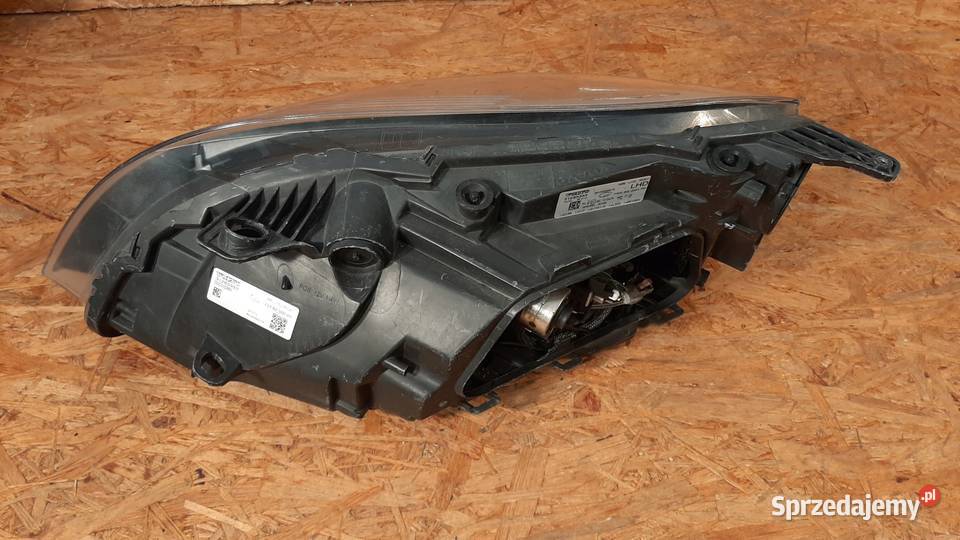 LAMPA PRAWA PRZEDNIA 31283333 VOLVO V40 II XENON osobowe Nowy Tomyśl