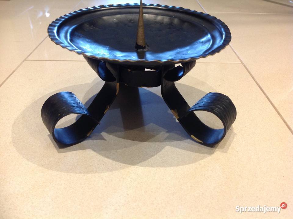 Świecznik Metalowy Kuty Metaloplastyka Świeczniki