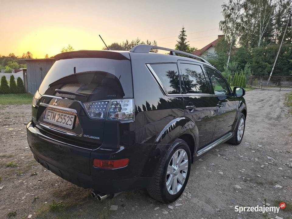 Mitsubishi Outlander II Lift 2011 22 DID 177 7 4/5 Tomaszów Mazowiecki