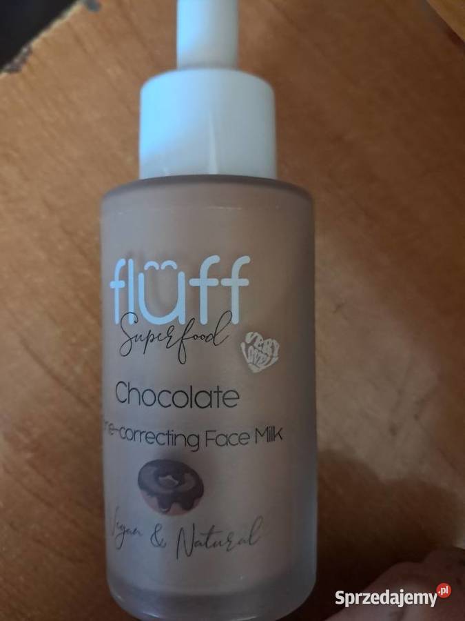 Mleczko i krem rozświetlający do twarzy fluff Ciechanów