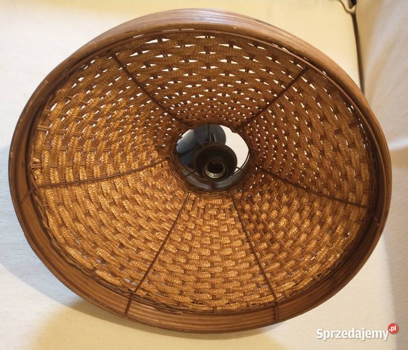 Lampa sufitowa z ubiegłego wieku Krotoszyn