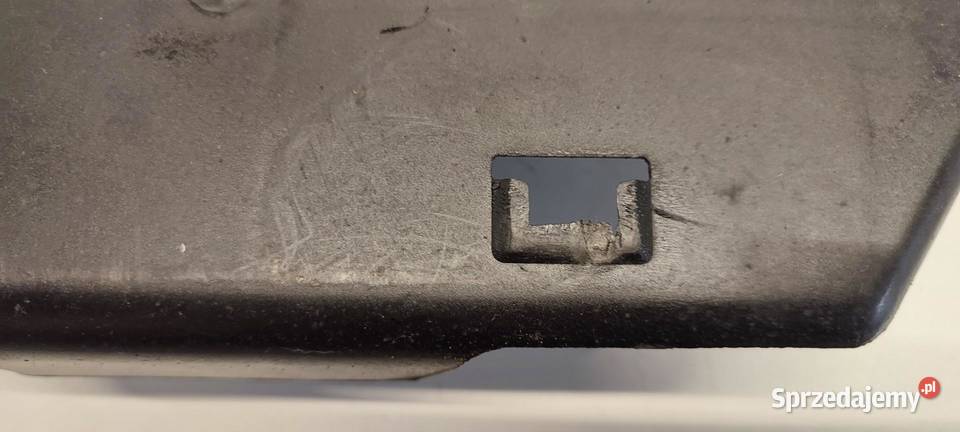 VOLVO XC40 OSŁONA WAHACZA PRAWY TYŁ 32226466 osobowe