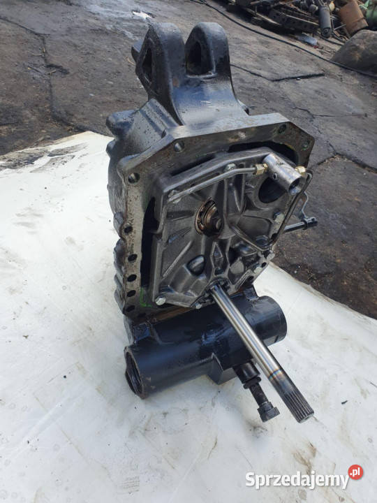 Valtra T160 Zwolnica Zwrotnica Półoś Skrzynia wielkopolskie Jastrzębniki sprzedam