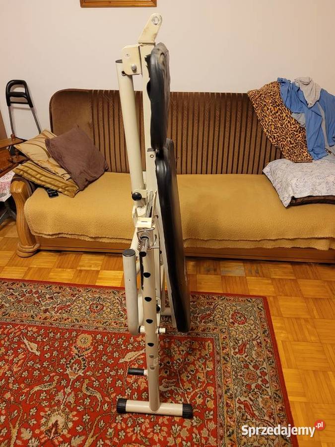 Ławeczka do wyciskania ze stojakami na gryf
