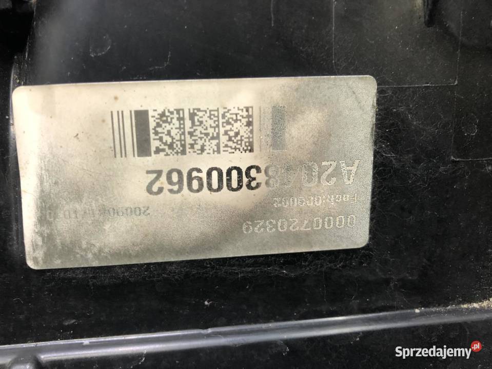 NAGRZEWNICA MERCEDES CKLASA W204 A2048300962 osobowe wielkopolskie