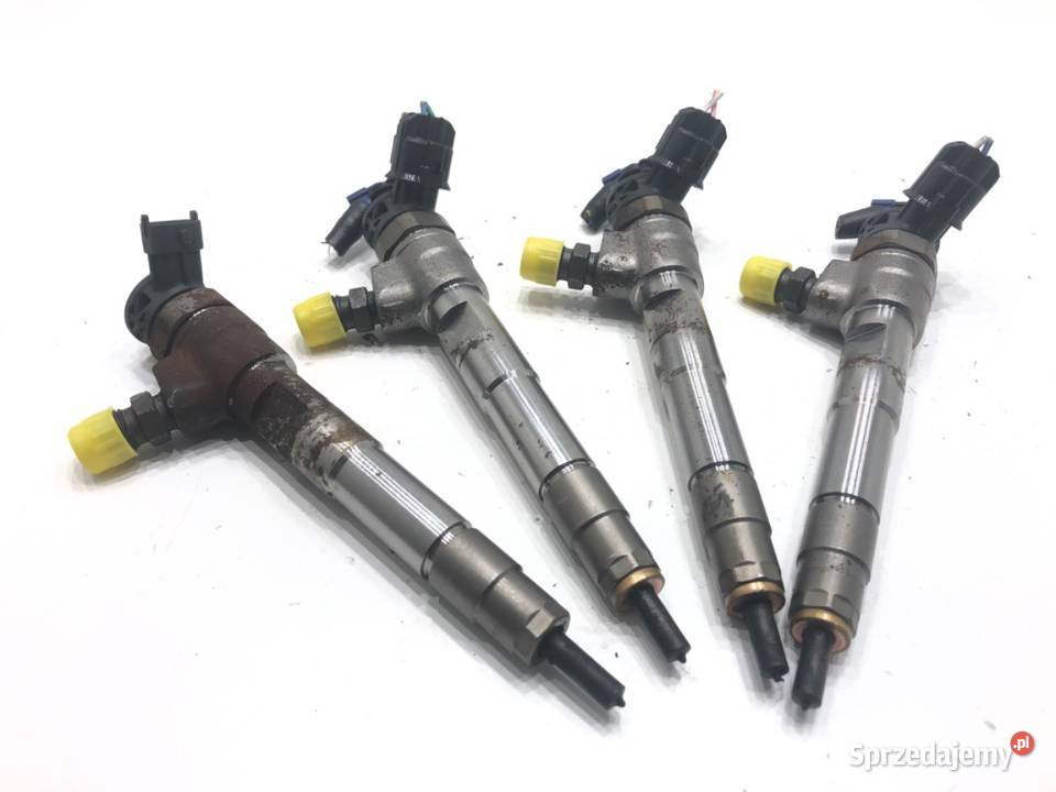 WTRYSKIWACZE KOMPLET RENAULT EXPRESS 0445110800