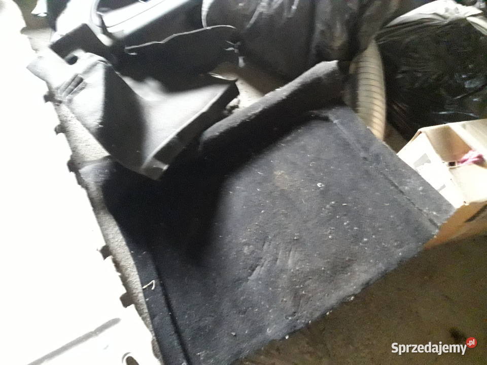 Seat Ibiza 2 FL tapicekiwnetrze Kończyce