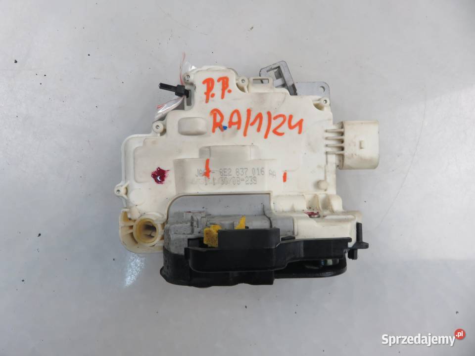 ZAMEK PRAWY PRZEDNI AUDI A4 B7 8E2837016AA