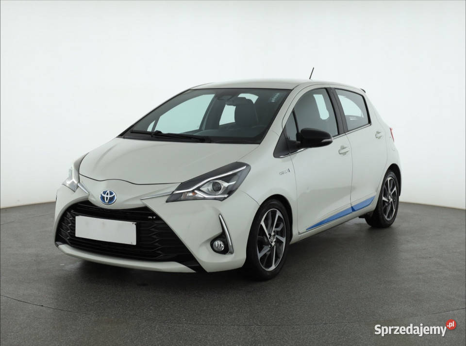 Toyota Yaris 15 Hybrid skórzana tapicerka Piaseczno sprzedam