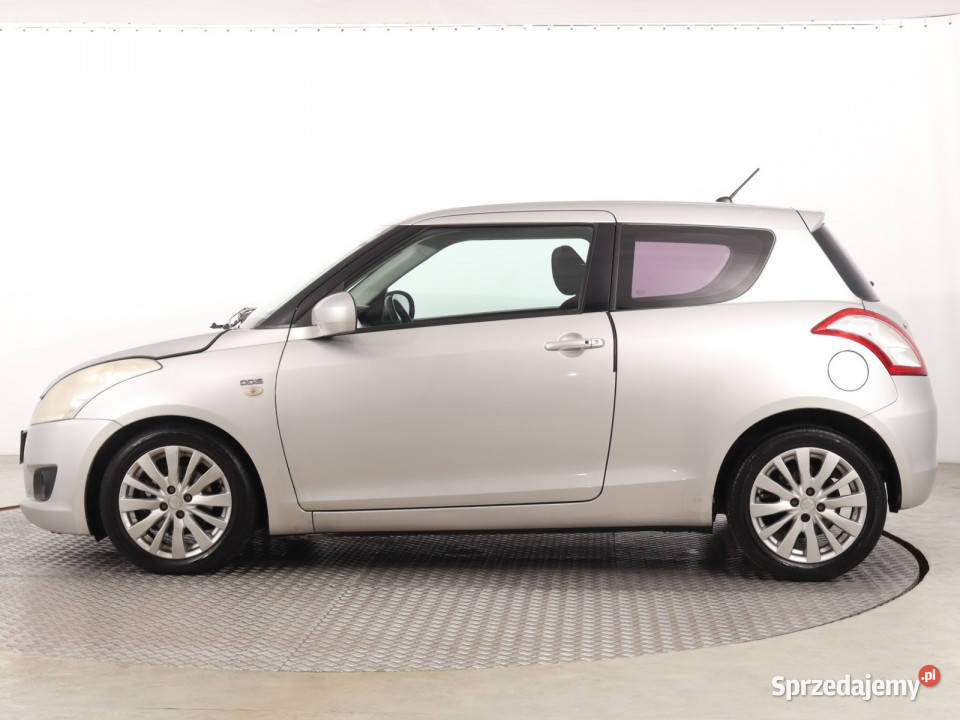 Suzuki Swift 13 DDiS srebrny Katowice