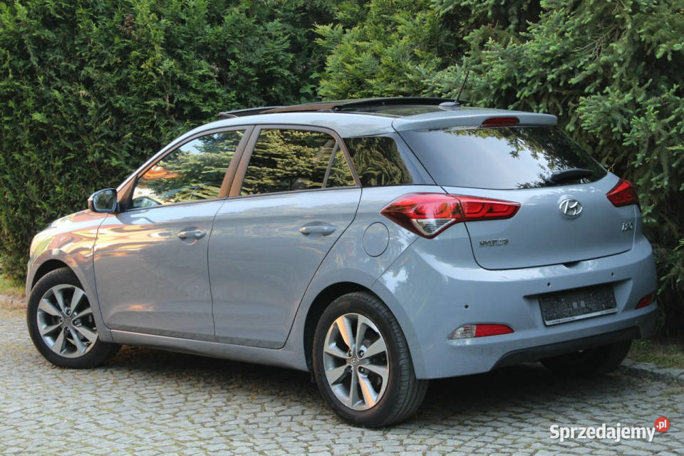Hyundai i20 Benzyna Szyberdach Ledy Panorama 84KM