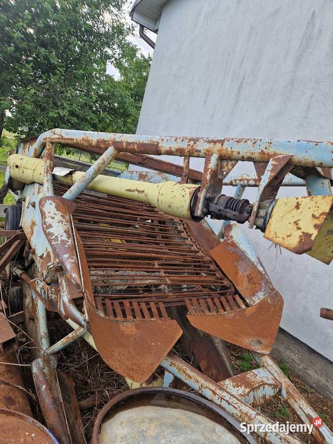 pozostałości z kopaczek 12 uszkodzony