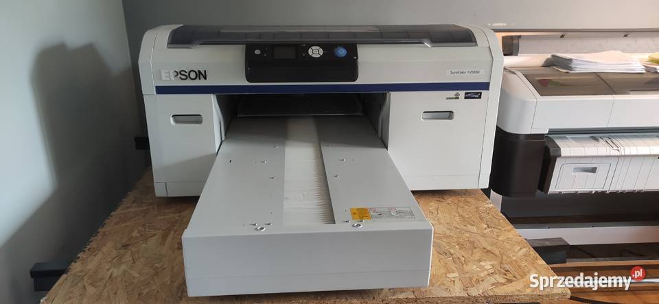 epson f2000 cena