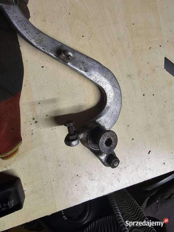 Suzuki RM 125 stopka wajcha hamulca hamulcowa Jelenia Góra
