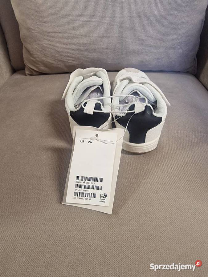 Buty dzieciece HM rozmiar 26 chłopiec Ostrołęka