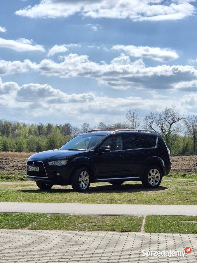 Mitsubishi Outlander 22 DiD 156 super stan Nowogard