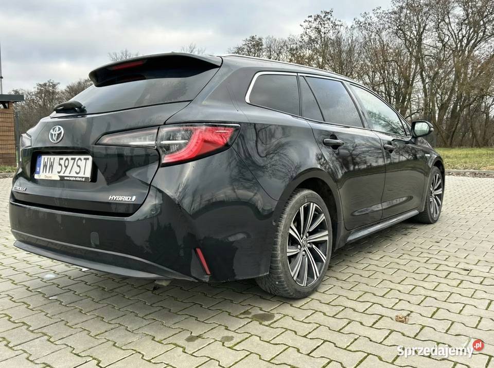 TOYOTA Corolla 18 Hybrid 2021 44000 Salon Polska Ożarów Mazowiecki