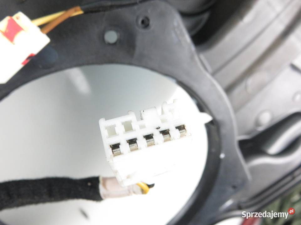 PODNOŚNIK SZYBY PRAWY TYLNY SONATA VI 834803Q001 osobowe sprzedam