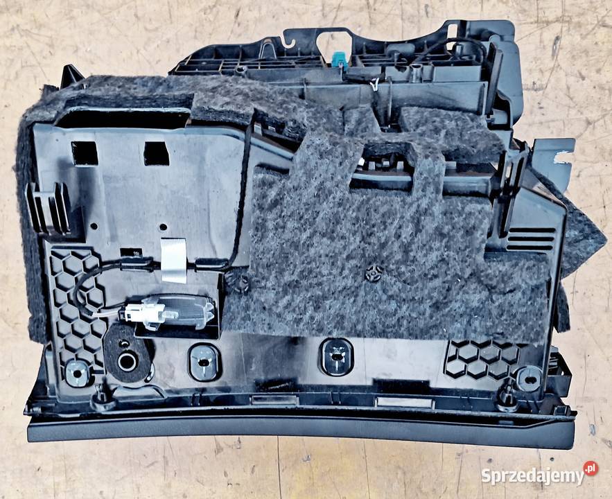 MERCEDES W204 LIFT SCHOWEK PASAŻERA KONSOLI mazowieckie Radom sprzedam