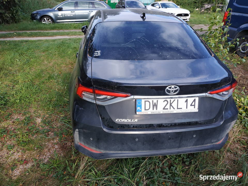 Syndyk sprzeda Toyota Corolla 16 Executive dolnośląskie Wrocław