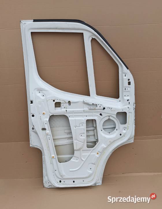 IVECO DAILY 14 IV 4 DRZWI LEWE PRZÓD Karoseria Trzciel
