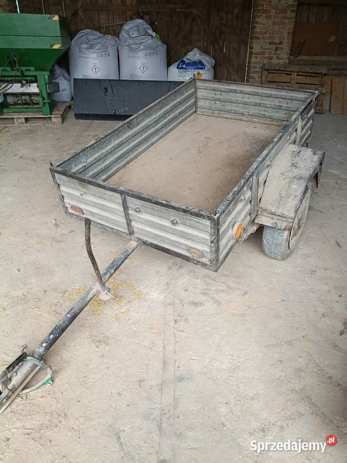 Przyczepka samochodowaquada bez papierów Burtowe i plandeki