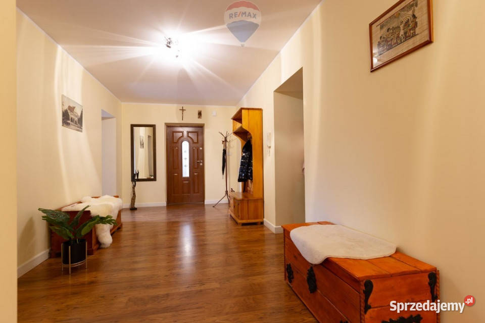 Nieruchomość usługowo mieszkalna inwestycja 761.9m2