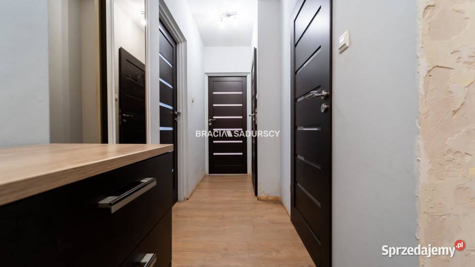 sprzedaży mieszkania Kraków 65m2 3 pokoje sprzedam