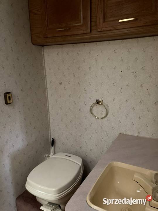 kamper 26 m kw powierzchni Fleetwood Bounder łódzkie