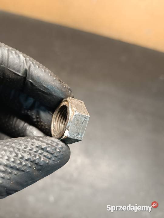 Nakrętka oś wahacza szpilka śruba części Yamaha Motoryzacja