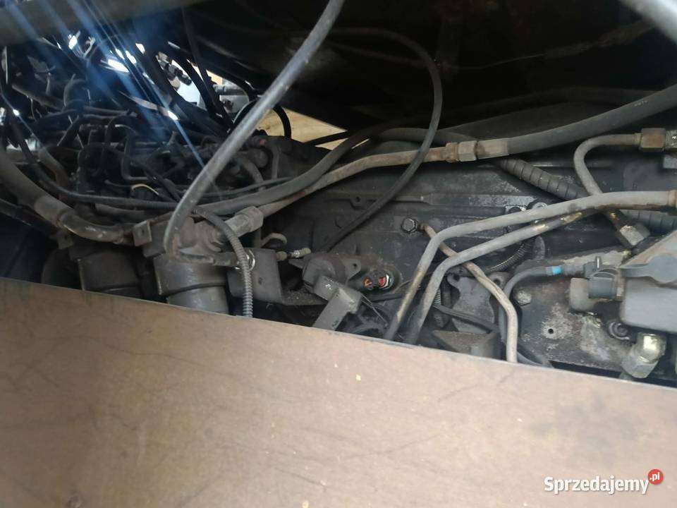 Renault ares 566 556