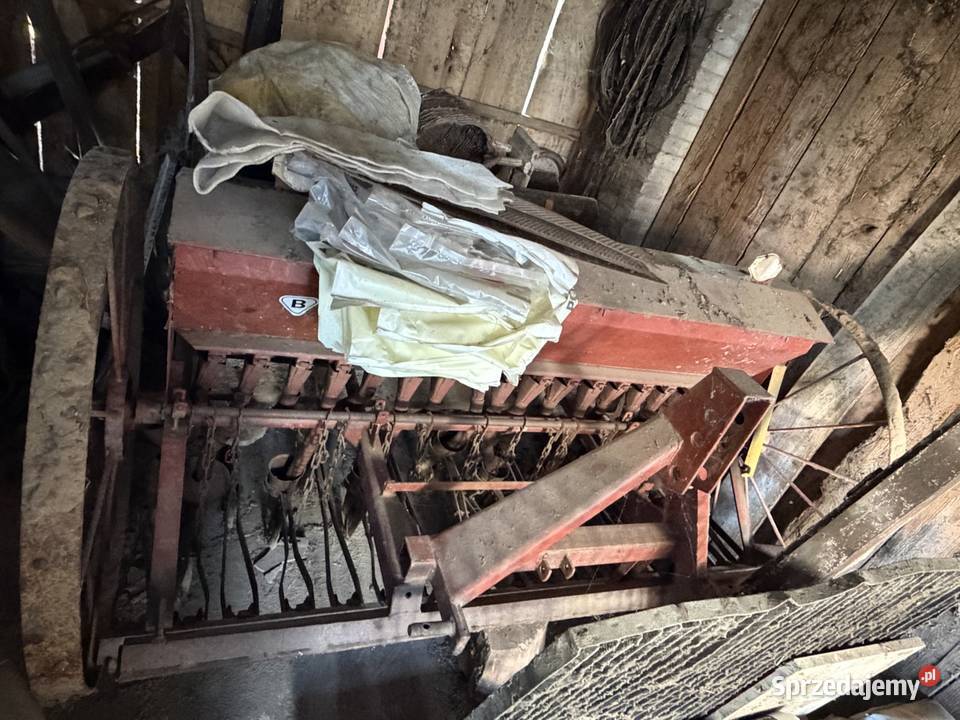 Siewnik konny 17 lejkowy Połaniec sprzedam