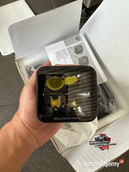 Hella LED Black Magic Cube Reflektor Pasłęk