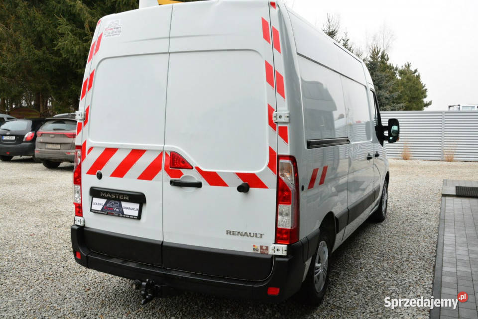 Renault Master sredniak L2H2 3 osobowy pełna nieuszkodzony