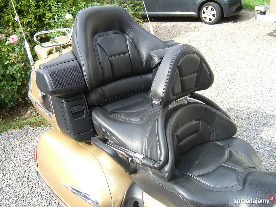 Honda Gold Wing GL 1800 Złota metalic Honda Sługocin