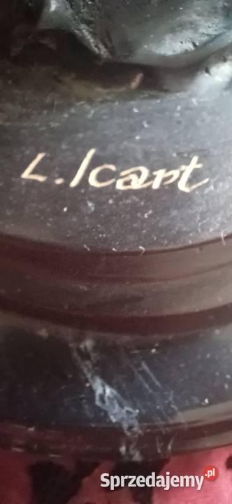 Kobieta z brązu autorstwa Louisa Icarta Olsztyn