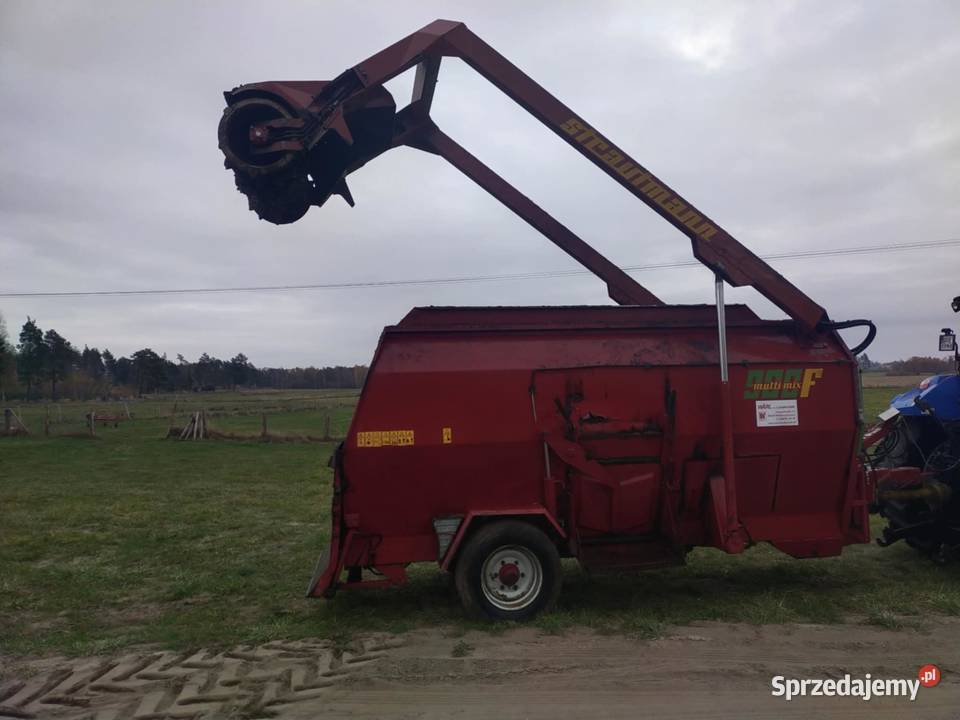 Wóz paszowy paszowóz strautmann Brusy