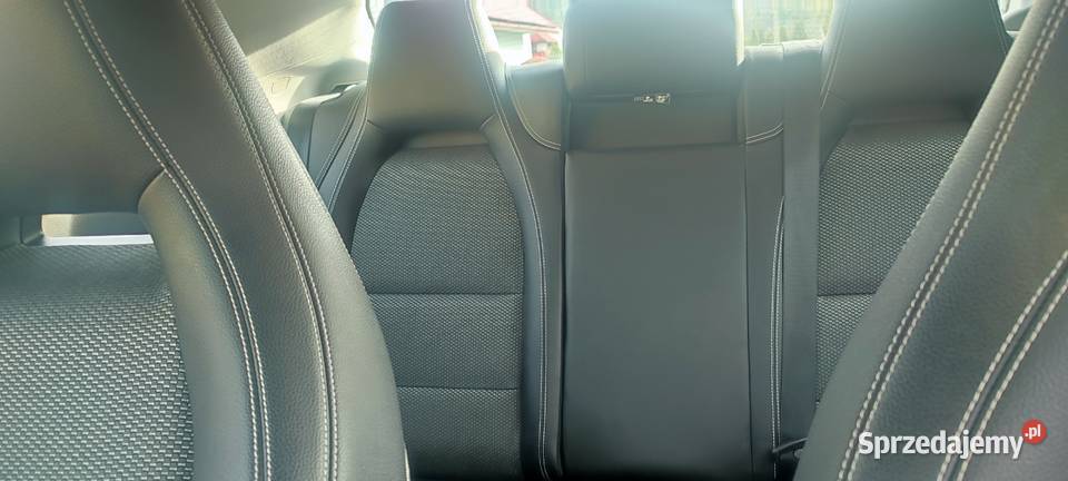 MercedesBenz CLA benzyna krajowy bezwypadkowy Świnna sprzedam