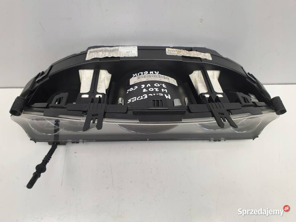 Mercedes C207 A207 W207 30 V6 CDI LICZNIK ZEGARY Rudka